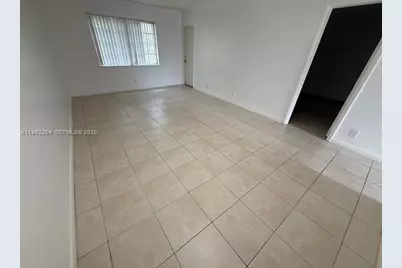 301 Cambridge Rd #106, Hollywood, FL 33024 - Photo 5