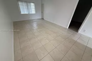 301 Cambridge Rd, Hollywood, FL 33024 - Photo 5