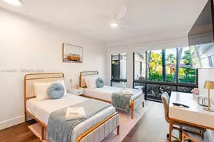 636 Hibiscus Dr, Hallandale Beach, FL 33009 - Photo 43