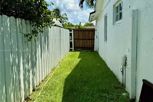 13351 SW 46th St, Miami, FL 33175 - Photo 15