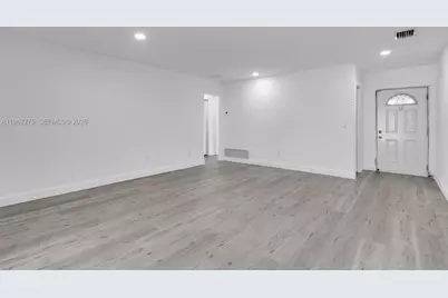 7412 Big Cypress Dr, Miami Lakes, FL 33014 - Photo 9