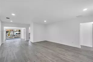 7412 Big Cypress Dr, Miami Lakes, FL 33014 - Photo 11