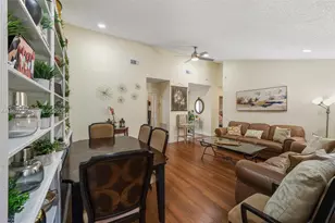 10308 Greenbriar Ct, Boca Raton, FL 33498 - Photo 9