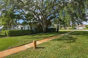 10308 Greenbriar Ct, Boca Raton, FL 33498 - Photo 23