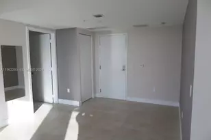 185 SW 7th St, Miami, FL 33130 - Photo 3