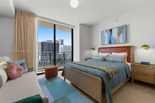 11 NE 6th St, Miami, FL 33132 - Photo 9