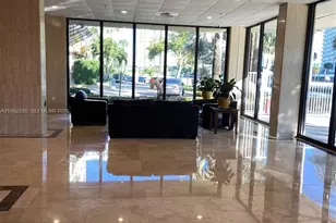 400 Kings Point Dr, Sunny Isles Beach, FL 33160 - Photo 15