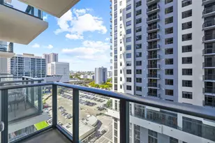 11 NE 6th St, Miami, FL 33132 - Photo 19