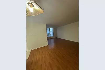 210 SW 11th St #609, Miami, FL 33130 - Photo 3