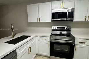 210 SW 11th St, Miami, FL 33130 - Photo 5