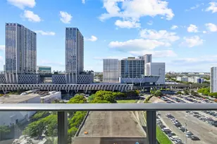 11 NE 6th St, Miami, FL 33132 - Photo 13