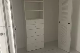 210 SW 11th St, Miami, FL 33130 - Photo 13