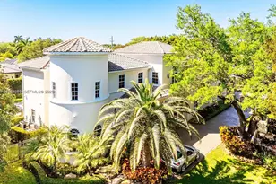 9076 SW 59th Ct, Pinecrest, FL 33156 - Photo 9