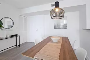 1155 Brickell Bay Dr, Miami, FL 33131 - Photo 9