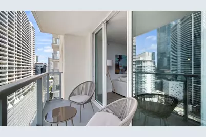 1155 Brickell Bay Dr #2203, Miami, FL 33131 - Photo 15