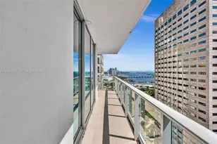 300 S Biscayne Blvd, Miami, FL 33131 - Photo 25