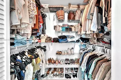 300 S Biscayne Blvd #2916, Miami, FL 33131 - Photo 19