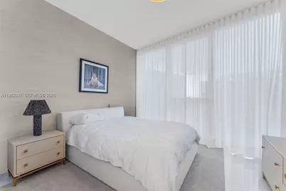 300 N Biscayne Boulevard Way #4104C, Miami, FL 33131 - Photo 17