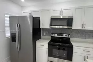 1015 S 17th Ave, Hollywood, FL 33020 - Photo 3