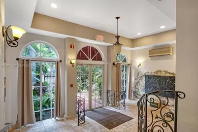 747 Michigan Ave #204, Miami Beach, FL 33139 - Photo 23