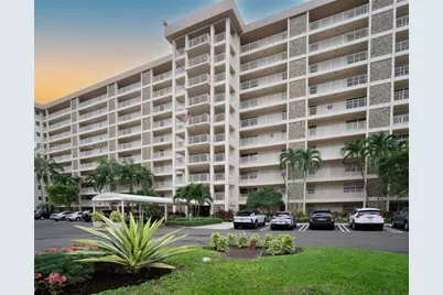 3510 Oaks Way #408, Pompano Beach, FL 33069 - Photo 3