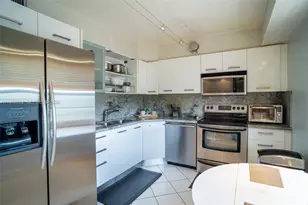 3510 Oaks Way, Pompano Beach, FL 33069 - Photo 9