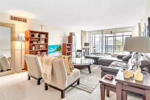 3510 Oaks Way, Pompano Beach, FL 33069 - Photo 13