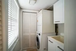 3510 Oaks Way, Pompano Beach, FL 33069 - Photo 11