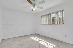 8601 SW 94th St, Miami, FL 33156 - Photo 15