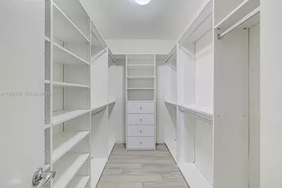 999 SW 1st Ave #1916, Miami, FL 33130 - Photo 17