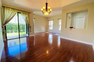 8353 NW 38th St, Cooper City, FL 33024 - Photo 9