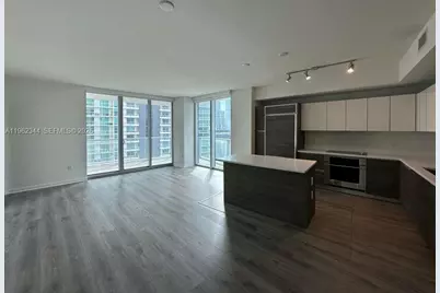 1100 S Miami Ave #2401, Miami, FL 33130 - Photo 3
