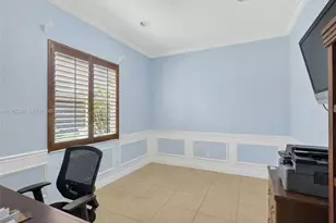 240 E Isle Verde Way, Palm Beach Gardens, FL 33418 - Photo 5