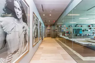 1080 Brickell Ave, Miami, FL 33131 - Photo 17