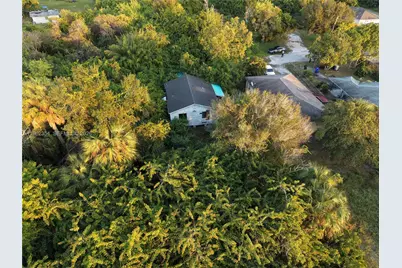 4275 24th Ct, Vero Beach, FL 32967 - Photo 3