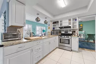 8600 NW 25th Ct, Sunrise, FL 33322 - Photo 9