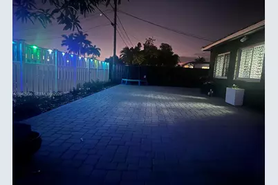 8600 NW 25th Ct, Sunrise, FL 33322 - Photo 25