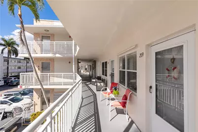 3127 S Ocean Dr #219, Hallandale Beach, FL 33009 - Photo 37