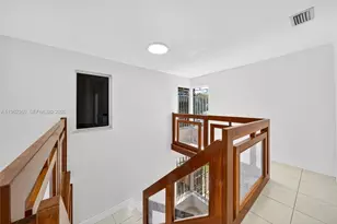 1285 W 42nd Pl, Hialeah, FL 33012 - Photo 27