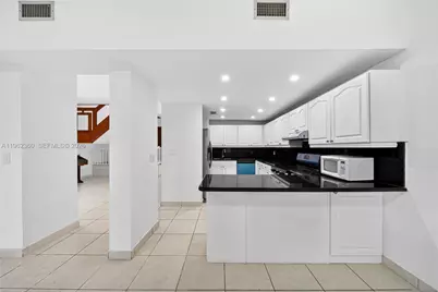 1285 W 42nd Pl, Hialeah, FL 33012 - Photo 19
