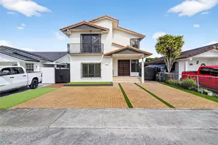 1285 W 42nd Pl, Hialeah, FL 33012 - Photo 1