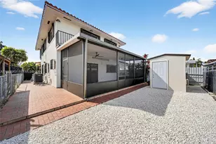 1285 W 42nd Pl, Hialeah, FL 33012 - Photo 45