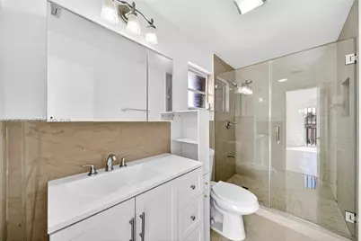 1285 W 42nd Pl, Hialeah, FL 33012 - Photo 35