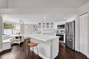 5720 NW 62nd Manor, Parkland, FL 33067 - Photo 3