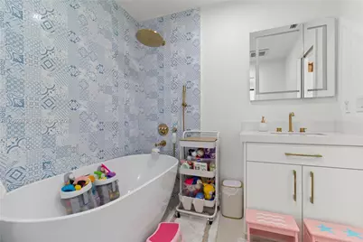 2813 Day Ave #2813, Miami, FL 33133 - Photo 31