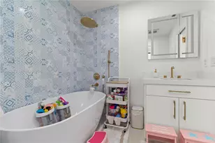 2813 Day Ave, Miami, FL 33133 - Photo 31