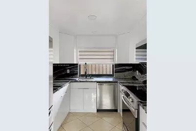 6012 NW 172nd Terr Cir, Hialeah, FL 33015 - Photo 21