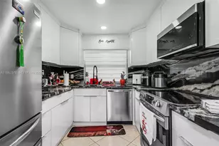 6012 NW 172nd Terr Circle, Hialeah, FL 33015 - Photo 19