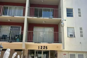 1225 NE 124th St, North Miami, FL 33161 - Photo 1