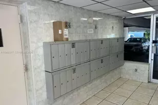 1225 NE 124th St, North Miami, FL 33161 - Photo 7